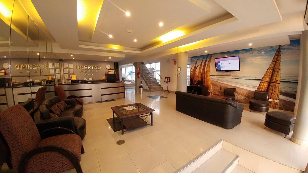 Libertad Hotel Trujillo Bagian luar foto