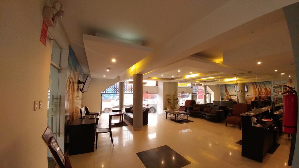 Libertad Hotel Trujillo Bagian luar foto