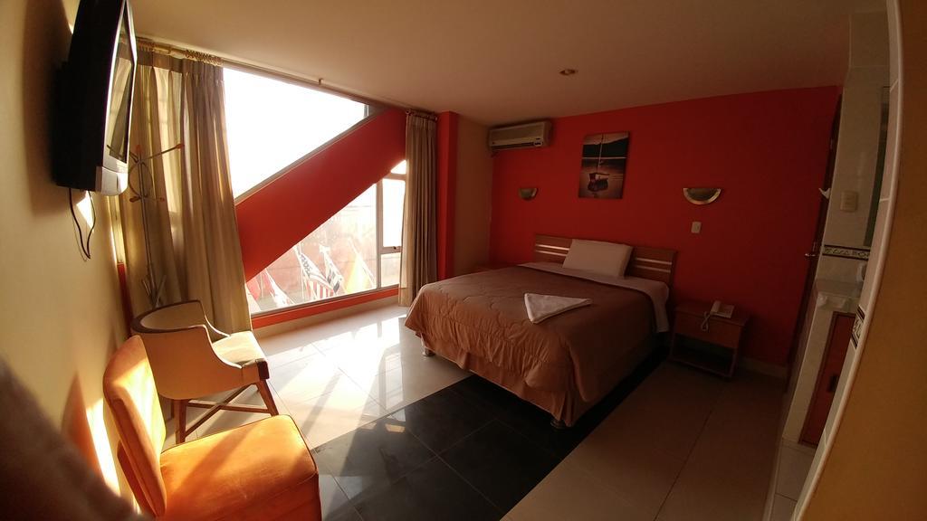 Libertad Hotel Trujillo Bagian luar foto
