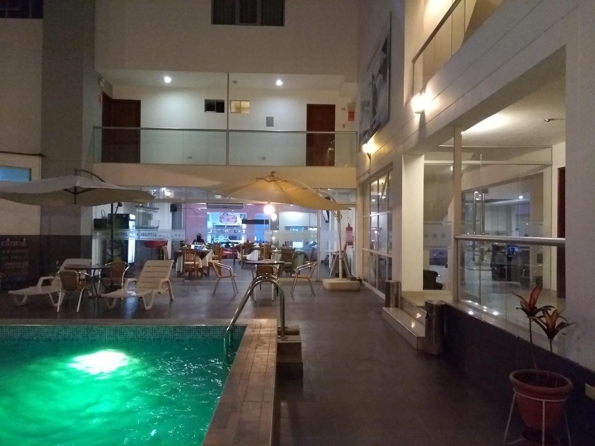 Libertad Hotel Trujillo Bagian luar foto